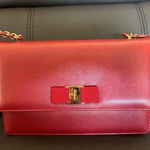 Salvatore Ferragamo Red Leather Shoulder Bag